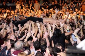 Iggy & the Stooges – Raw Power Live: In the Hands of the Fans scene
