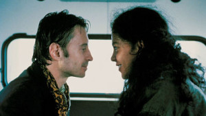 Robert Carlyle and Oyanka Cabezas in Carla's Song